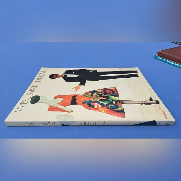 Yves Saint Laurent - Paperback Book - Museum Modern Art, 1983 - Picture 3 of 5